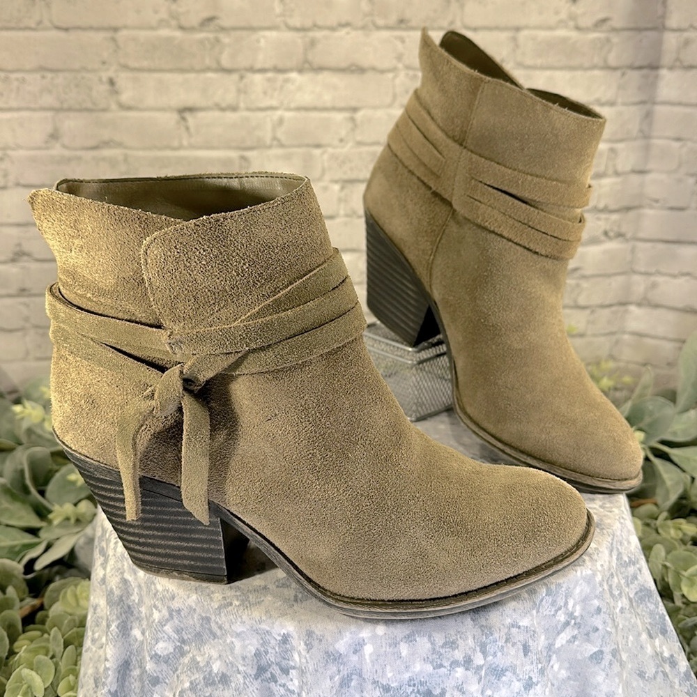 Sole Society “Maren” Tan Suede Round-Toe Western Fashion Booties WMS 8.5B🤎VGUC